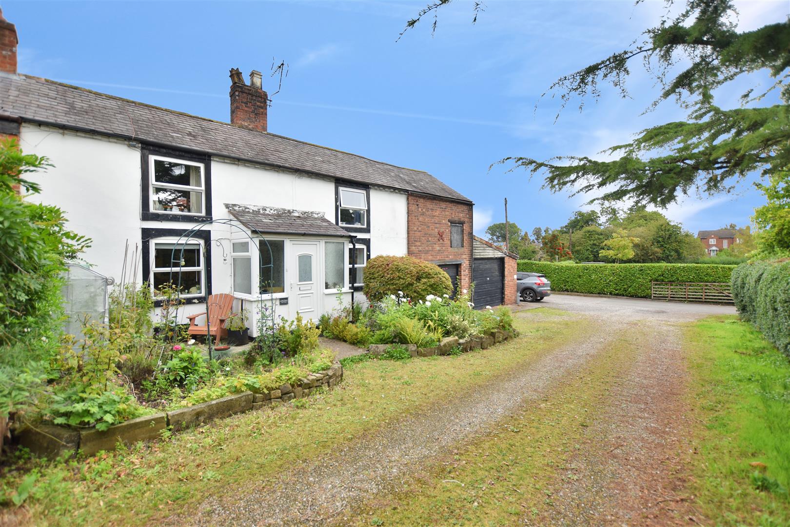 For Sale 3 Bed House semidetached